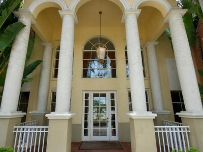11019 Legacy Lane, Palm Beach Gardens, FL 33410