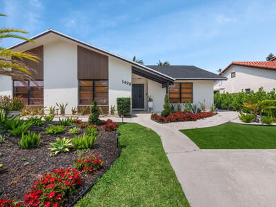1423 Riverside Circle