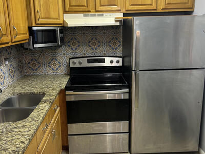 137 Bedford F, West Palm Beach, FL 33417