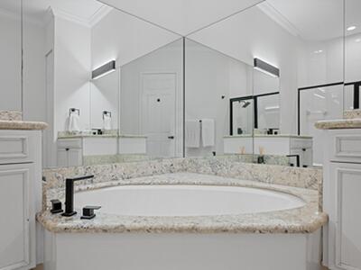 2911 Twin Oaks Way, Wellington, FL 33414