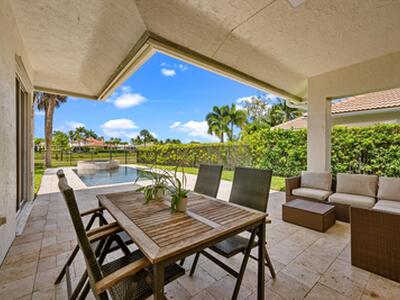 2911 Twin Oaks Way, Wellington, FL 33414