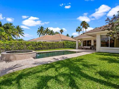 2911 Twin Oaks Way, Wellington, FL 33414