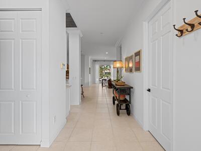 2911 Twin Oaks Way, Wellington, FL 33414