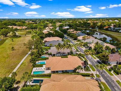 2911 Twin Oaks Way, Wellington, FL 33414