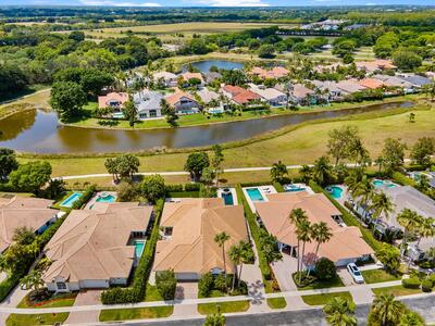 2911 Twin Oaks Way, Wellington, FL 33414