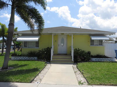 402 W Ocean Avenue