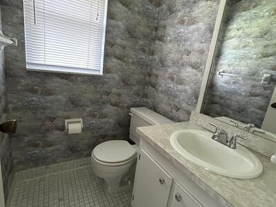 424 SW Natura Avenue, Deerfield Beach, FL 33441