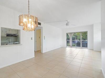 250 NE 20th Street, Boca Raton, FL 33431