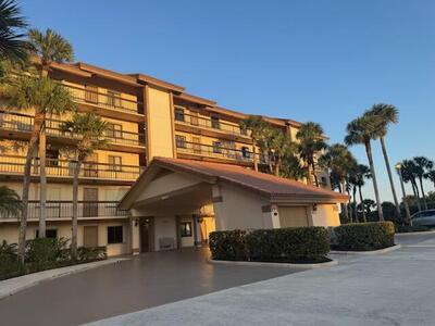 401 Ocean Bluffs Boulevard, Jupiter, FL 33477