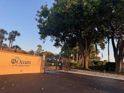 401 Ocean Bluffs Boulevard, Jupiter, FL 33477