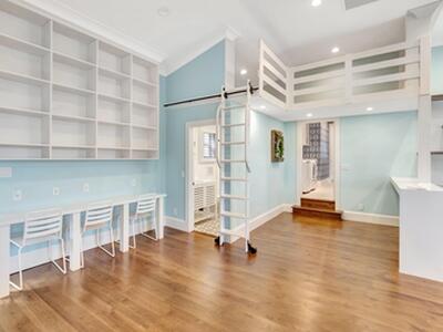 200 NW 10th Street NW, Boca Raton, FL 33432