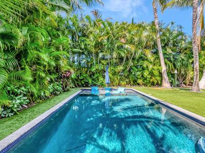 200 NW 10th Street NW, Boca Raton, FL 33432