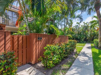 1915 19th Court, Jupiter, FL 33477