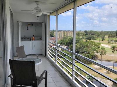 3465 Via Poinciana, Lake Worth, FL 33467