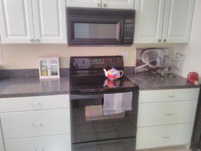 3465 Via Poinciana, Lake Worth, FL 33467