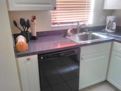 3465 Via Poinciana, Lake Worth, FL 33467