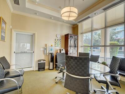 600 S Dixie Highway, West Palm Beach, FL 33401