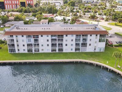 410 Wilma Circle Circle, Riviera Beach, FL 33404