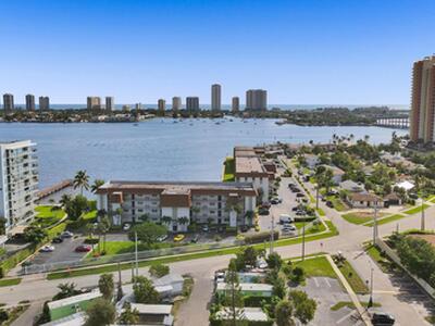 410 Wilma Circle Circle, Riviera Beach, FL 33404