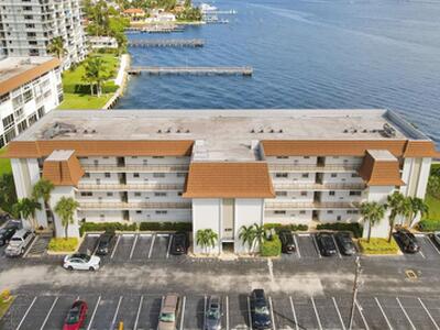 410 Wilma Circle Circle, Riviera Beach, FL 33404