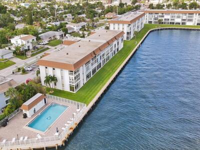 410 Wilma Circle Circle, Riviera Beach, FL 33404