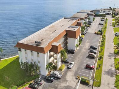 410 Wilma Circle Circle, Riviera Beach, FL 33404