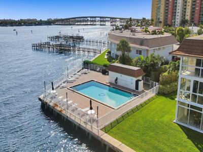 410 Wilma Circle Circle, Riviera Beach, FL 33404