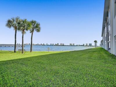 410 Wilma Circle Circle, Riviera Beach, FL 33404