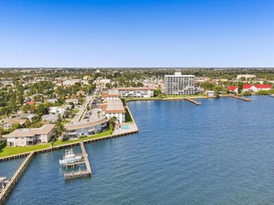 410 Wilma Circle Circle, Riviera Beach, FL 33404