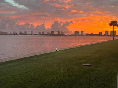 410 Wilma Circle Circle, Riviera Beach, FL 33404