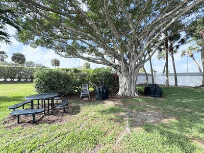 284 Flanders F, Delray Beach, FL 33484