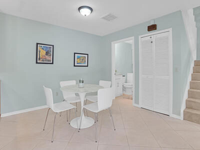 3201 SE Guinevere Lane, Port Saint Lucie, FL 34952