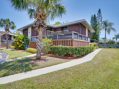 3201 SE Guinevere Lane, Port Saint Lucie, FL 34952