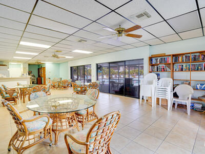 3201 SE Guinevere Lane, Port Saint Lucie, FL 34952