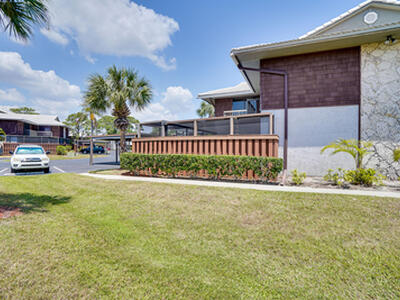 3201 SE Guinevere Lane, Port Saint Lucie, FL 34952