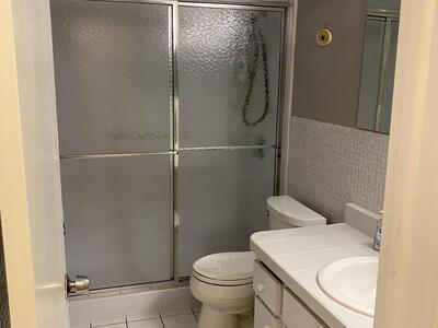 2121 NE 42nd Court, Lighthouse Point, FL 33064