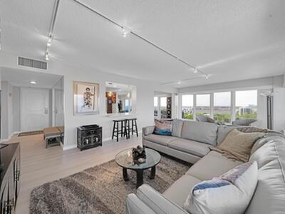 2066 N Ocean Boulevard, Boca Raton, FL 33431