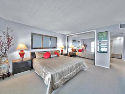2066 N Ocean Boulevard, Boca Raton, FL 33431