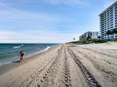 2066 N Ocean Boulevard, Boca Raton, FL 33431