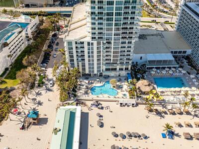 16699 Collins Avenue, Sunny Isles Beach, FL 33160