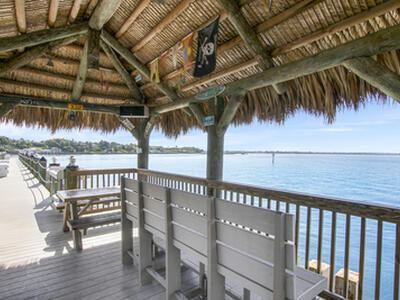 1600 NE Dixie Highway, Jensen Beach, FL 34957