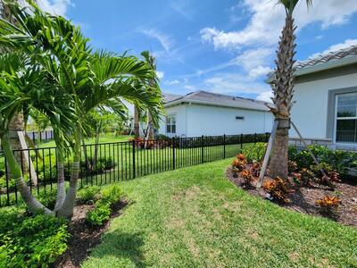 10393 Northbrook Circle, Palm Beach Gardens, FL 33412