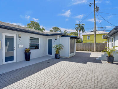 220 Walton Boulevard, West Palm Beach, FL 33405