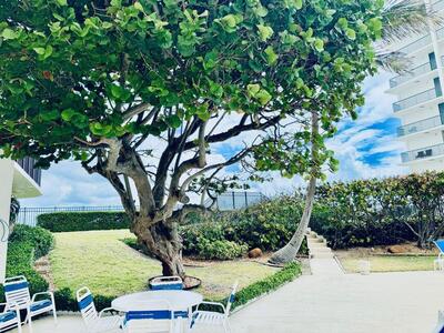 5420 N Ocean Drive, Singer Island, FL 33404