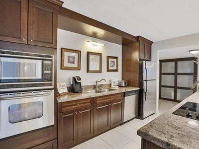 5420 N Ocean Drive, Singer Island, FL 33404