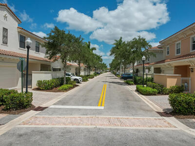 3110 NW 125th Way, Sunrise, FL 33323