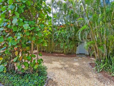 126 Peruvian Avenue