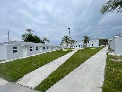 4393 Windsor Avenue, West Palm Beach, FL 33407
