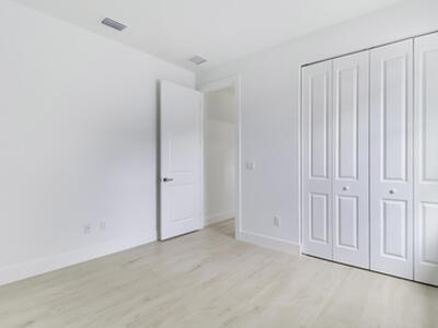 17780 Thelma Avenue, Jupiter, FL 33458