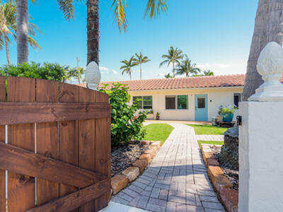 11 Tropical Drive, Ocean Ridge, FL 33435